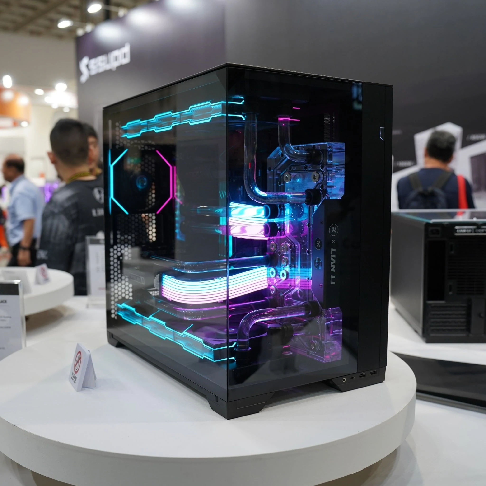 Vỏ Case PC Lian Li O11 Vision Compact Black - ATX - Đen - NEW