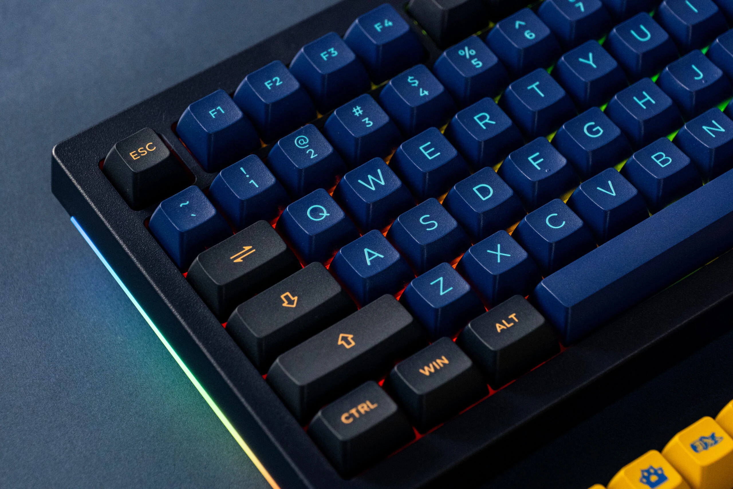 Gaming Gear AKKO Bàn di Horizon