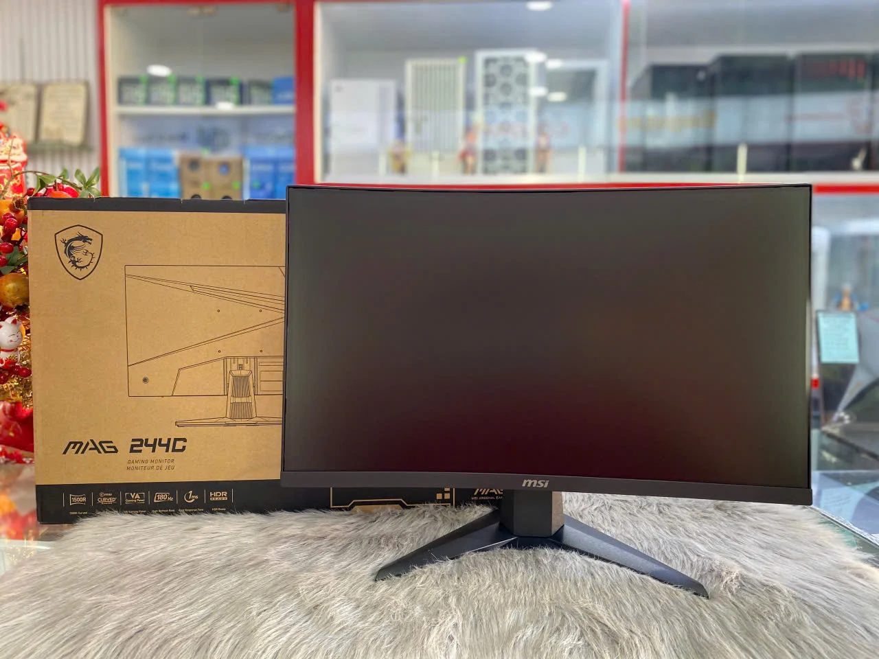 Màn hình MSI MAG 244C - 24 inch - FHD - VA Cong - 180HZ - New