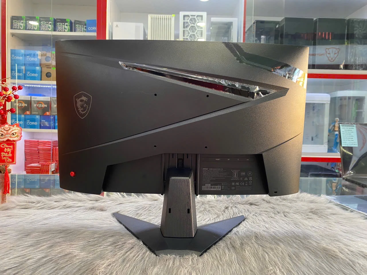 Màn hình MSI MAG 244C - 24 inch - FHD - VA Cong - 180HZ - New