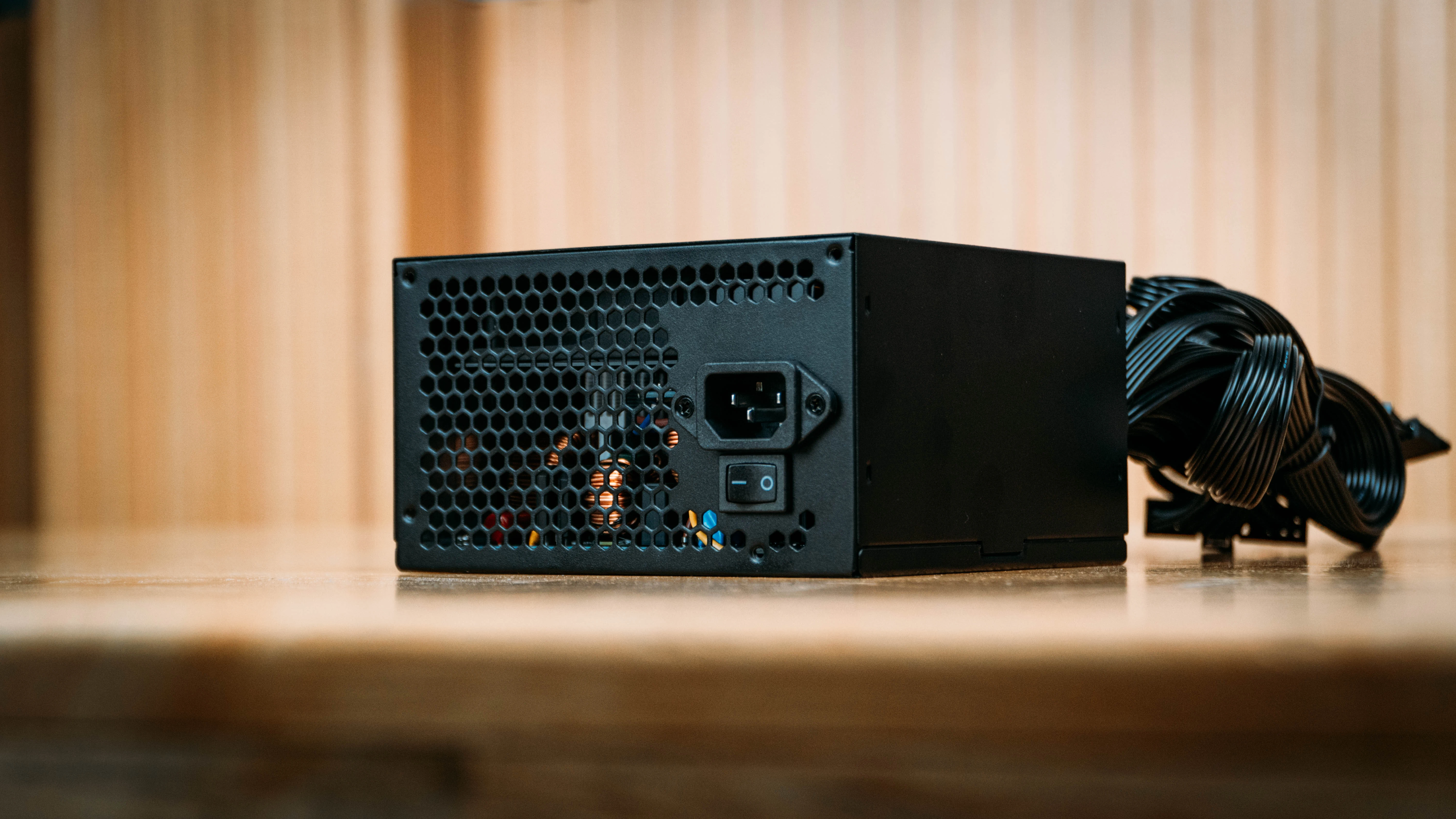 Nguồn PC Super Flower Zillion 650W - 80 Plus Bronze - Non Modular - New