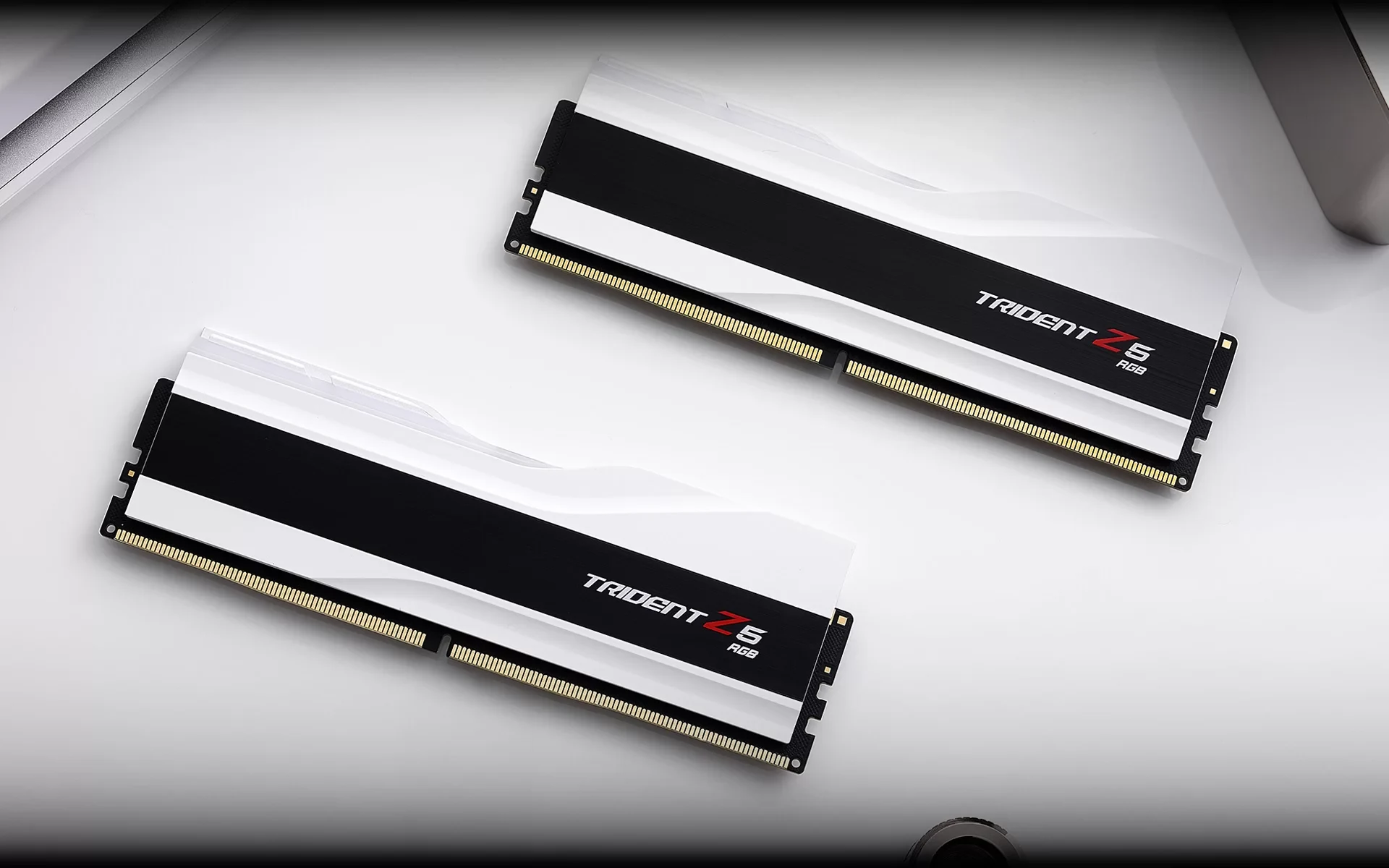 RAM G.Skill Trident Z5 Royal RGB 64GB (2x32GB) DDR5 6400MHz - Silver - New