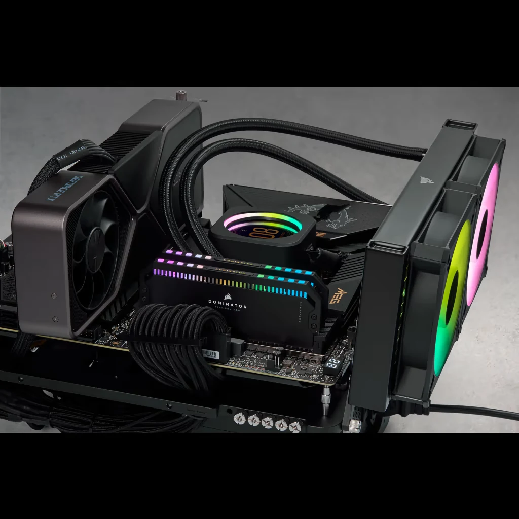 RAM PC Corsair Dominator Platinum RGB 64GB (2x32GB) DDR4 3600MHz - Black - New