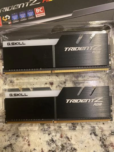 RAM PC G.Skill Trident Z RGB 8GB (1x8GB) DDR4 3200MHz - Black/RGB - New