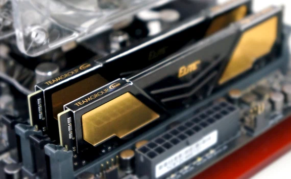 RAM PC TeamGroup Elite 64GB (2x32GB) DDR4 3200MHz - Green - New