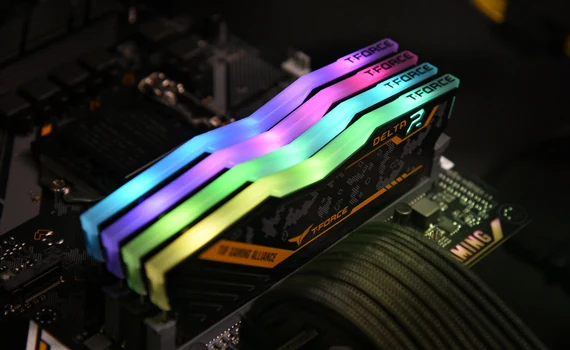 RAM PC TeamGroup T-Force Delta RGB 16GB (2x8GB) DDR4 3200MHz - Black - New