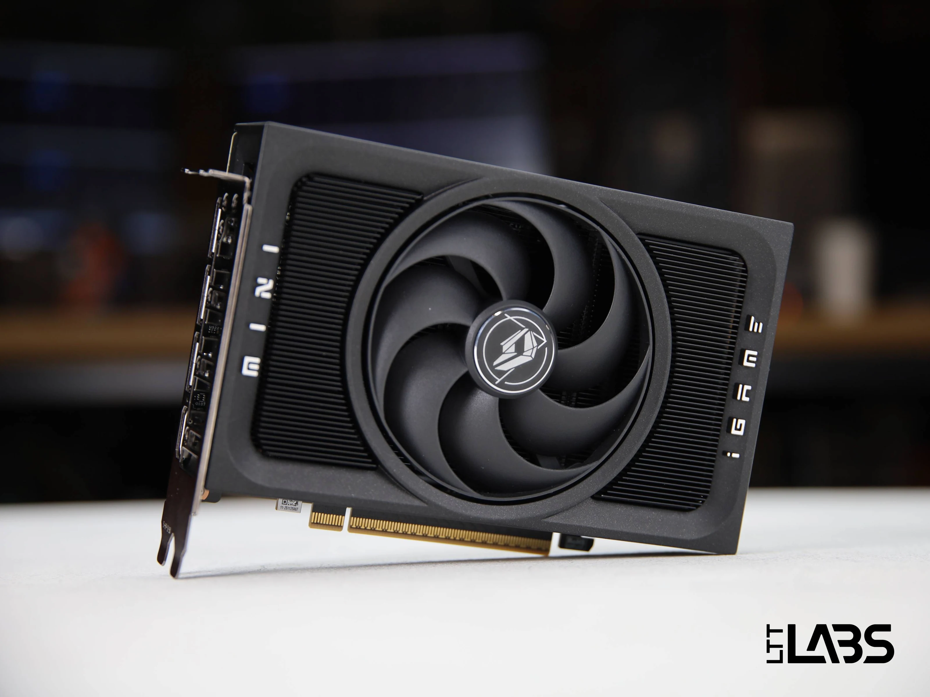 VGA Colorful iGame GeForce RTX 5070 Mini OC 12GB-V - GDDR7 - NEW