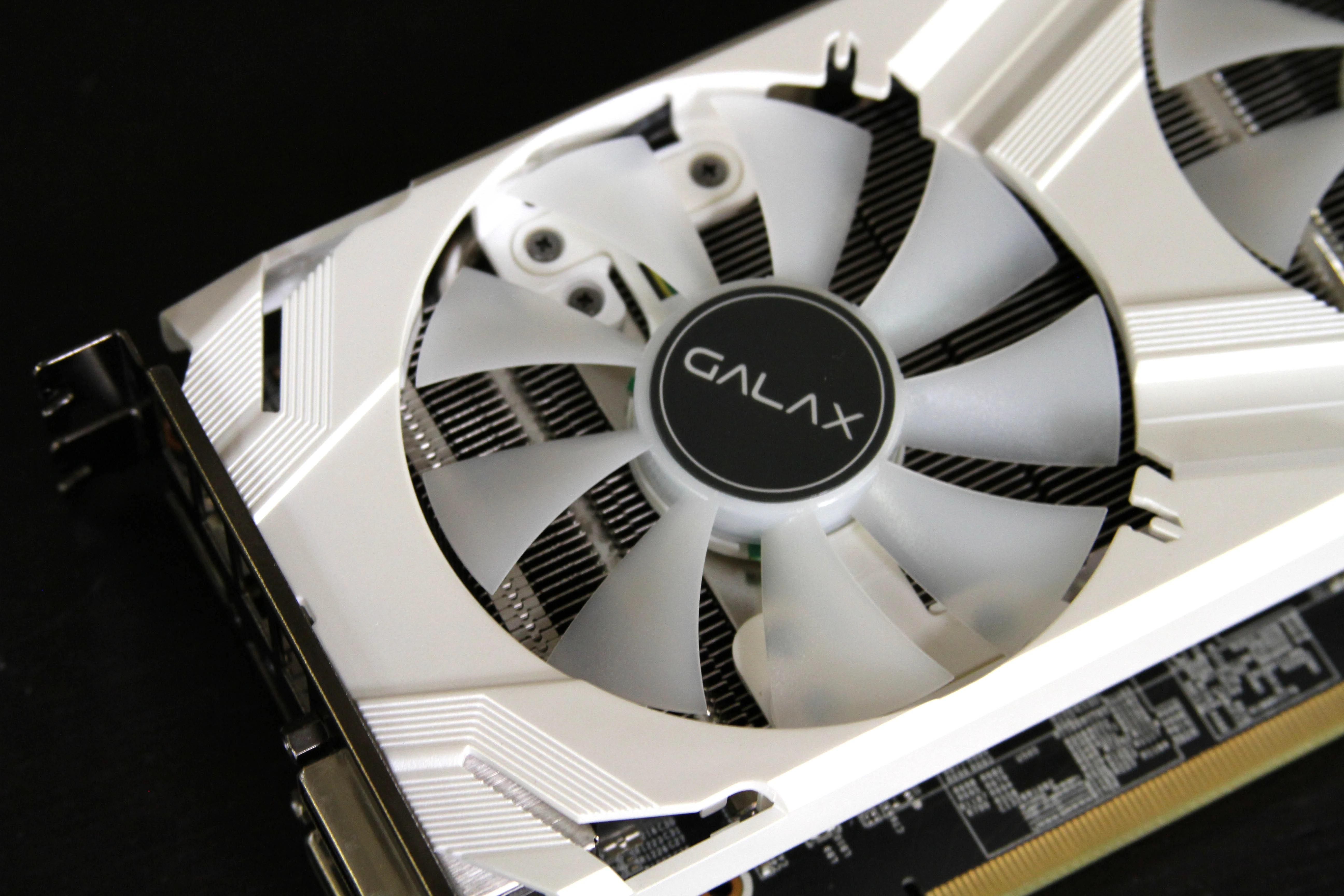 VGA GALAX GeForce GTX 1060 EXOC White 6GB - GDDR5 - NEW