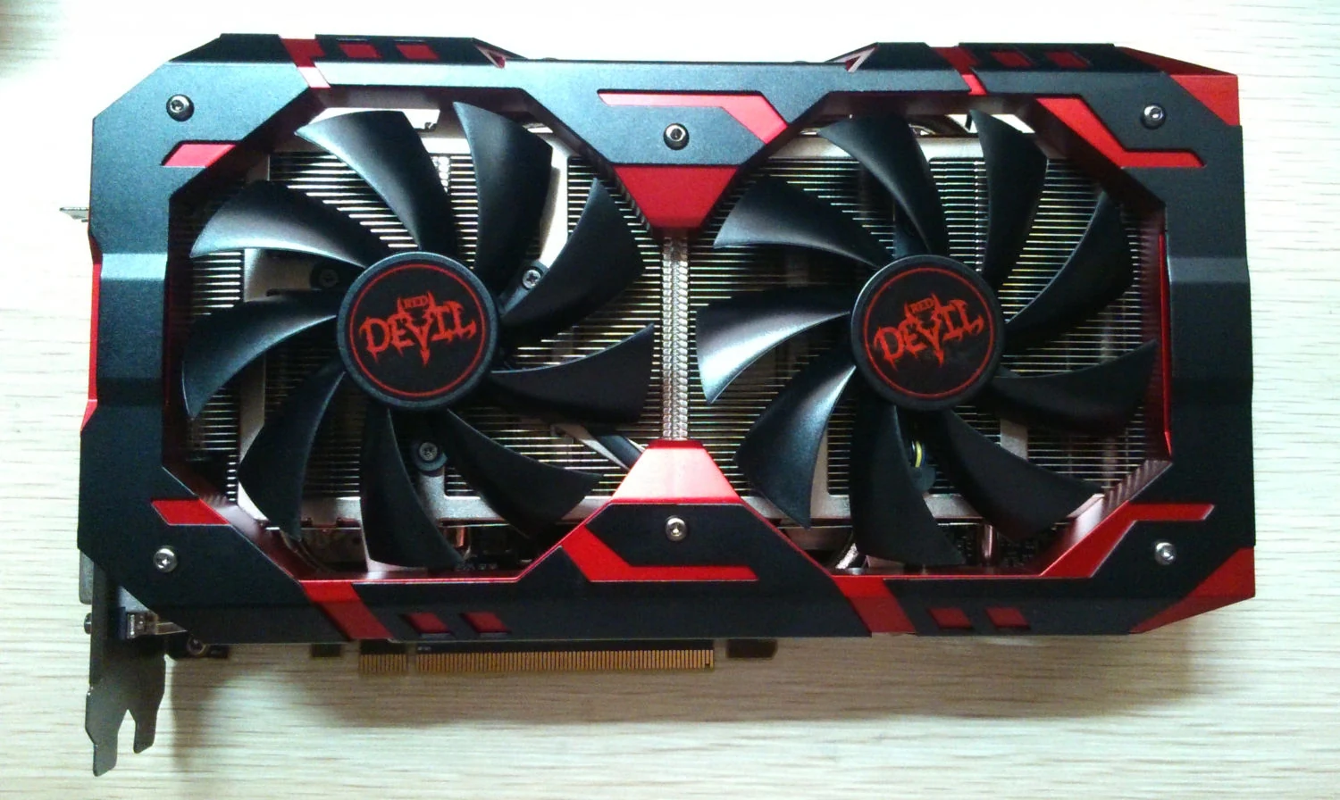 VGA PowerColor Red Devil Golden Sample Radeon RX 580 8GB - GDDR5 - NEW
